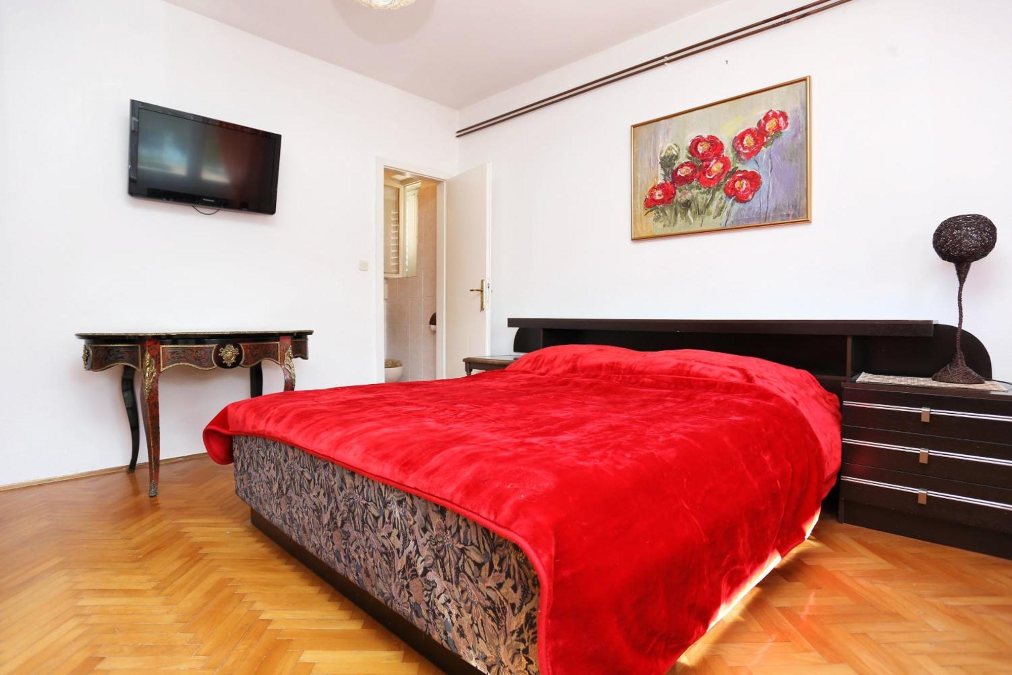 Apartments By The Sea Stanici, Omis - 1031 Tice Rom bilde